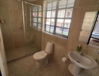 Quadruple Room with Private Bathroom
