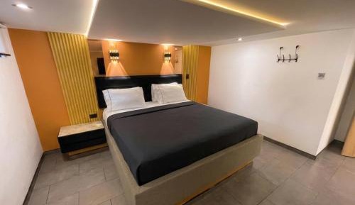 Deluxe Family Suite