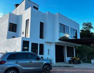 Three-Bedroom Vacation Home 