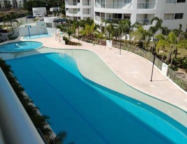 Two-Bedroom Deluxe Apartment with Balcony