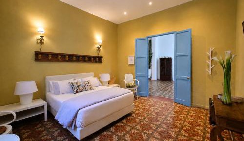 Deluxe Double Room with Shower