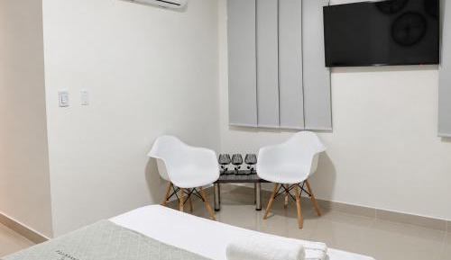 Deluxe Studio