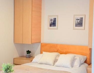 One-Bedroom Loft Apartment with Balcony