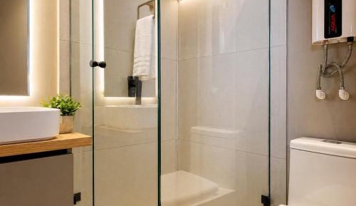 Deluxe One-Bedroom Apartment