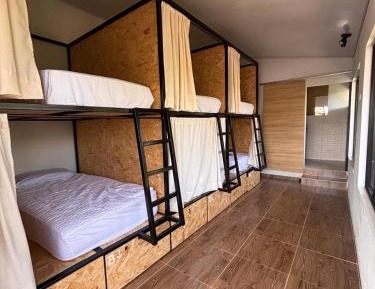 6-Bed Mixed Dormitory Room