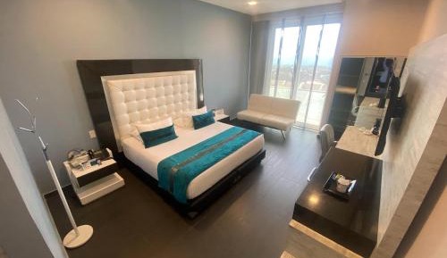 King Room with Lake View