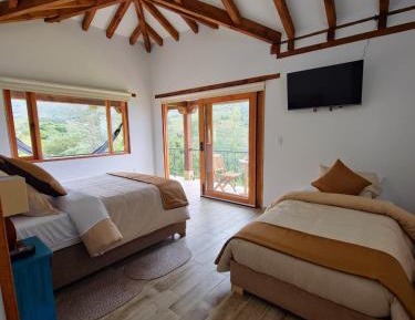 Triple Room with Mountain View