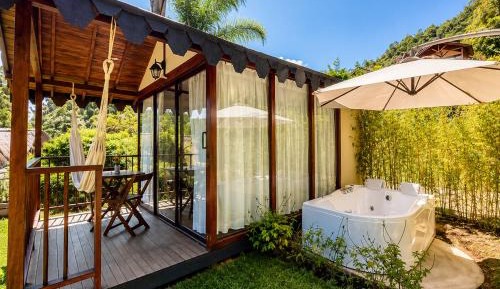 Deluxe Bungalow