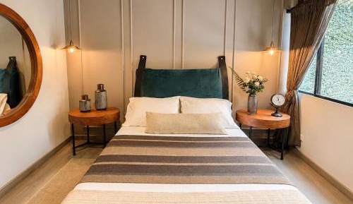 Double Room with Shared Bathroom