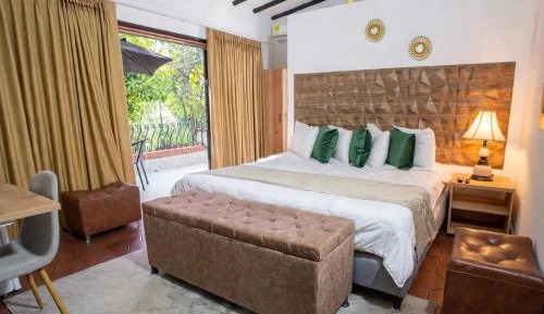 Superior King Suite