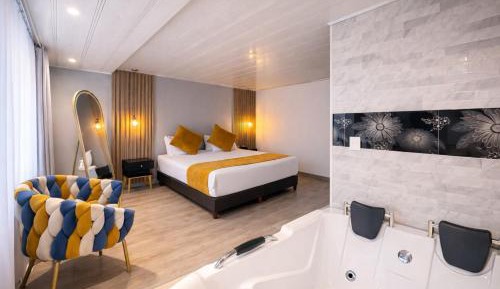 King Room with Spa Bath