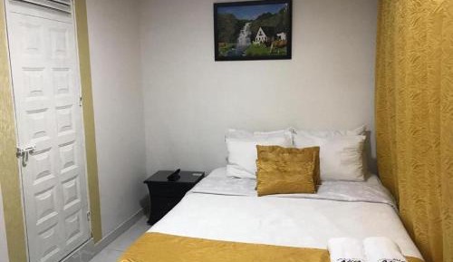 Standard Single Room with Shared Bathroom