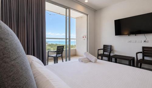 Studio with Sea View