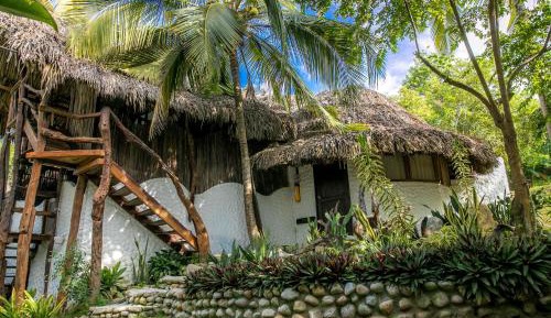 Bungalow with Garden View