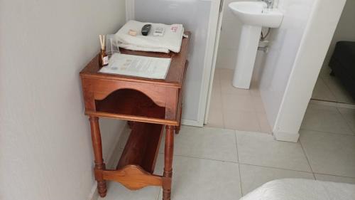Deluxe Double Room (2 Adults + 1 Child)