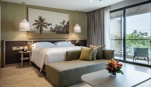 Junior King Suite - Beach Front
