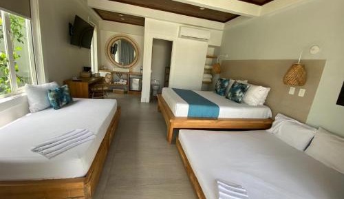 Deluxe Quadruple Room