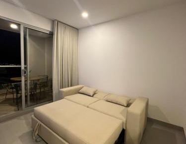 One-Bedroom Apartment with Sea View and Balcony