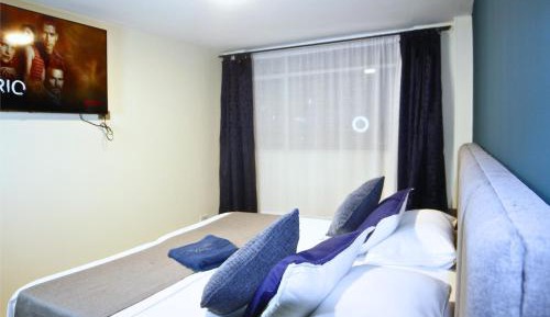 Queen Room