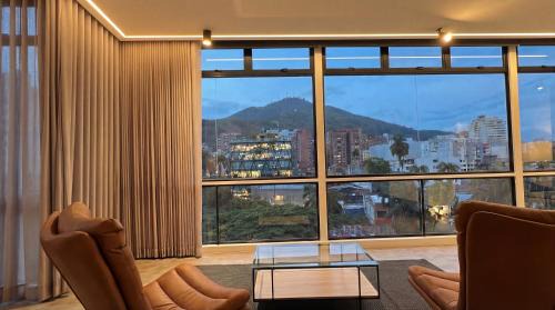 Superior Apartment with City View