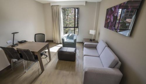 Suite with Two Double Beds - Non-Smoking