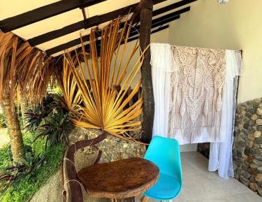 Bungalow with jacuzzi and air conditioning