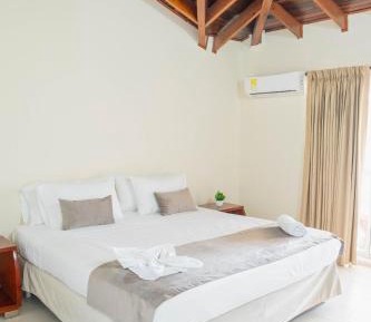 Superior One-Bedroom Apartment