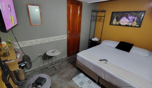 Queen Room