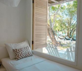 Quadruple Room with Sea View