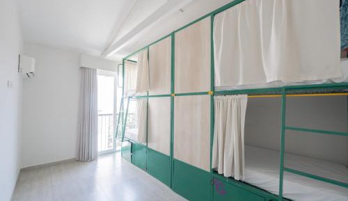 Bed in 10-Bed Mixed Dormitory Room