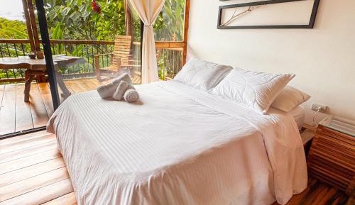 Quadruple Room with Mountain View