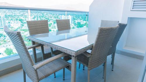 One-Bedroom Apartment with Balcony