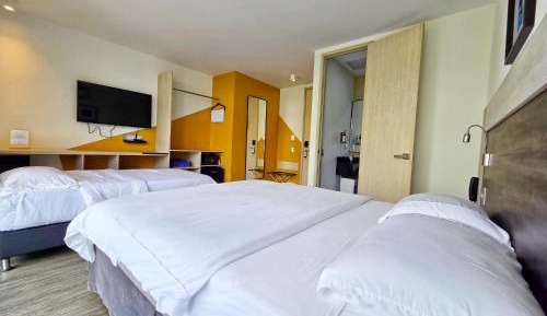 Twin Room with Balcony