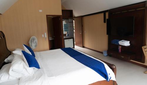 Double Room with Spa Bath