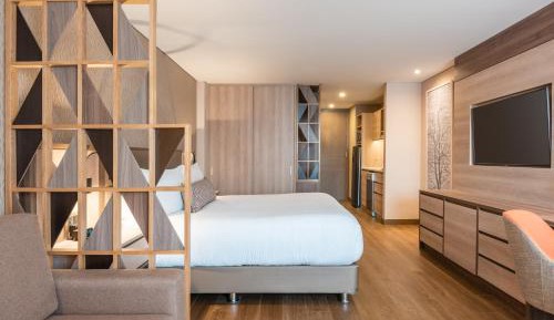 Studio suite with 1 King, Sofa bed, City view