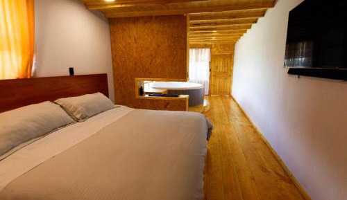 Suite with Spa Bath