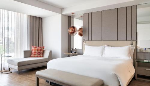 Junior King Suite