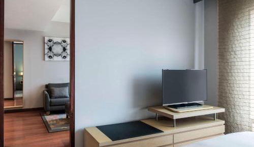 Two-Room Suite with One Queen Bed