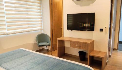 Deluxe King Room