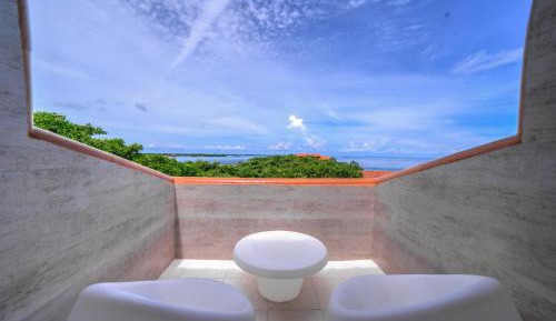 Deluxe Double Room with Balcony and Sea View