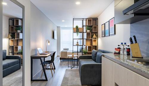 One-Bedroom Apartment