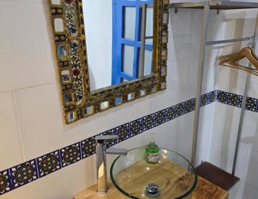 Quadruple Room with Private Bathroom