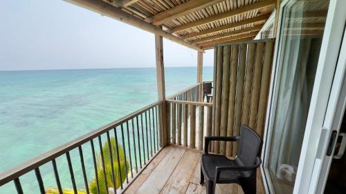 Standard Triple Room with Sea View