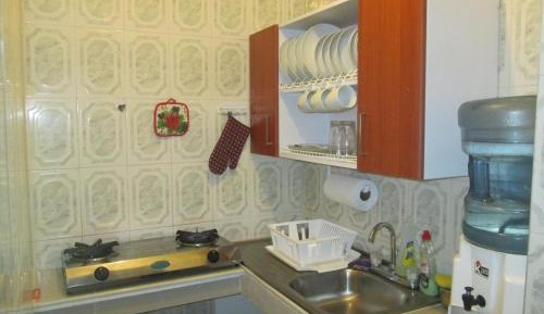 Deluxe One-Bedroom Apartment