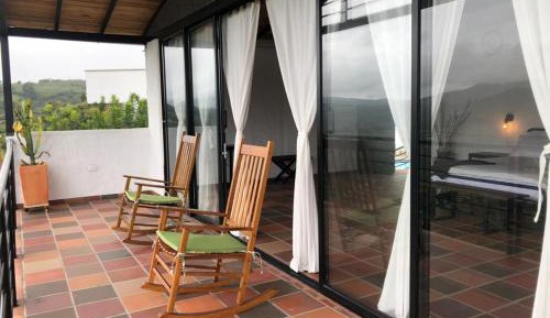 Deluxe Family Suite