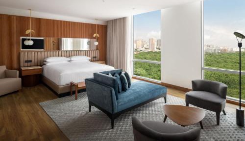 Presidential King Suite - Club Lounge Access