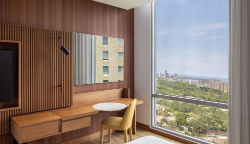 Club Queen Room with Two Queen Beds - Club Lounge Access