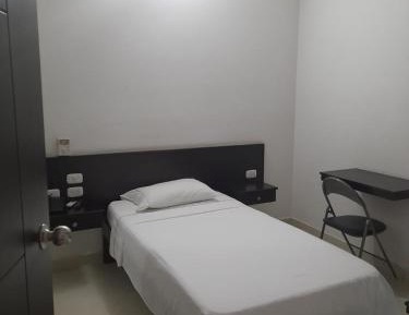 Economy Twin Room