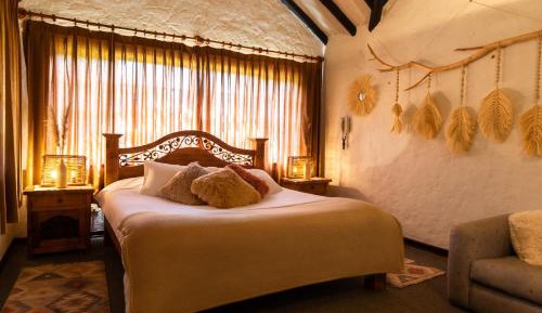 Deluxe Queen Suite
