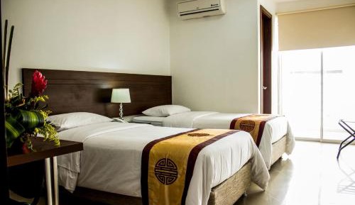 Twin Room with Private Bathroom